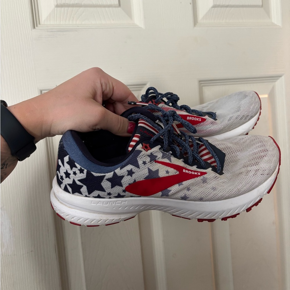 Brooks Patriotic Sneakers